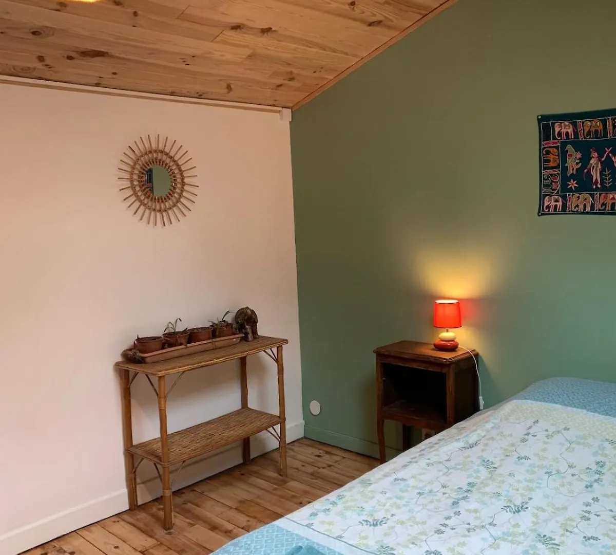 Apartment Les Favouilles, Le Gite Pour 15 Personnes Dauphin France