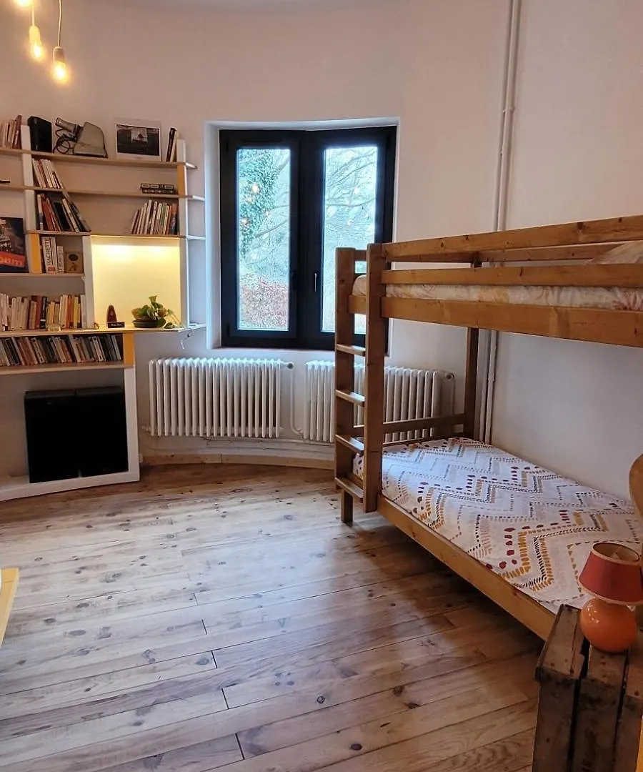 Les Favouilles, Le Gite Pour 15 Personnes Dauphin Apartment