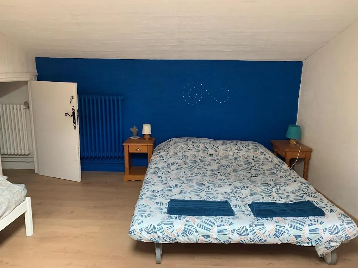 Les Favouilles, Le Gite Pour 15 Personnes Dauphin 0*,  France