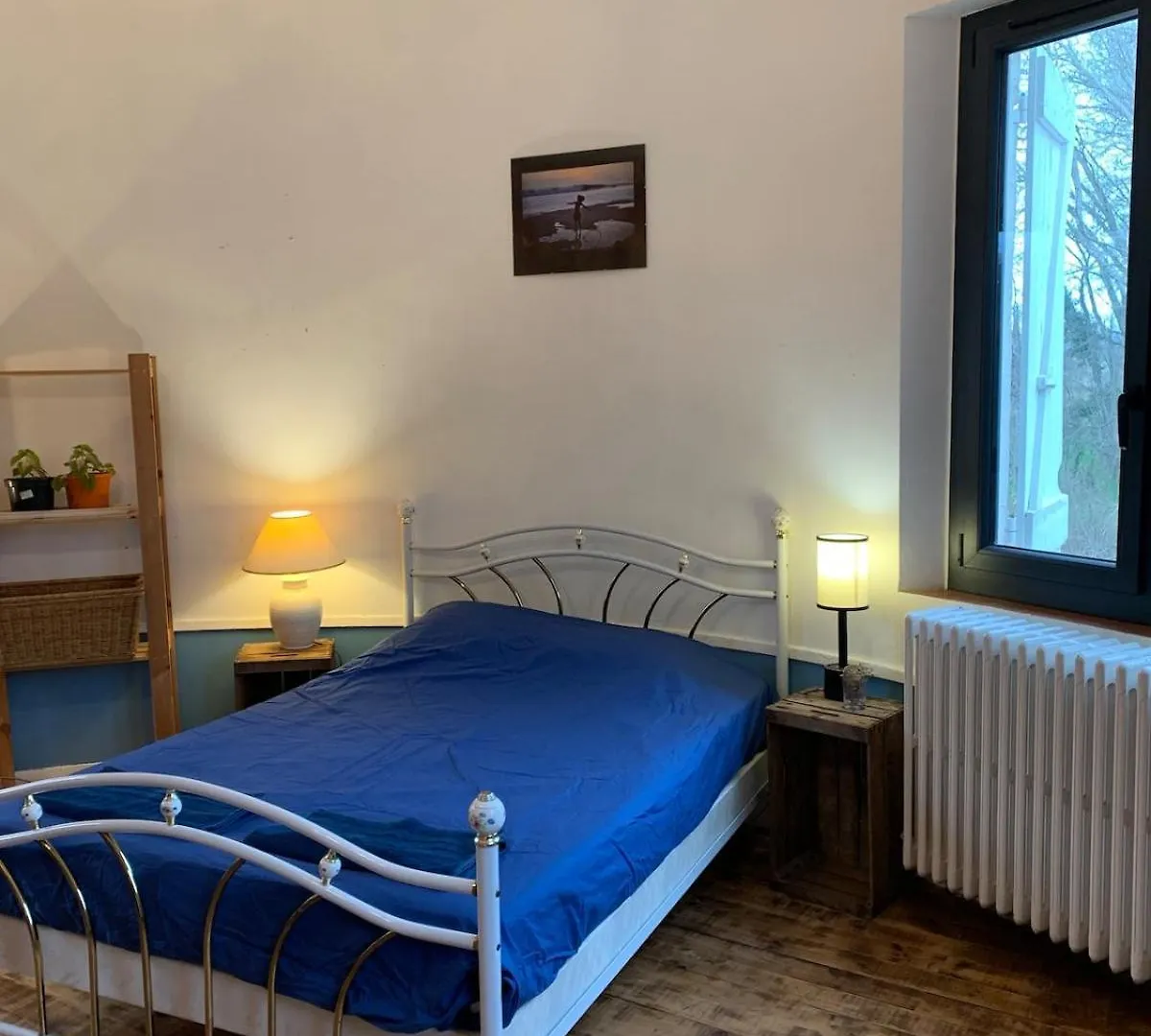 Les Favouilles, Le Gite Pour 15 Personnes Dauphin Apartment