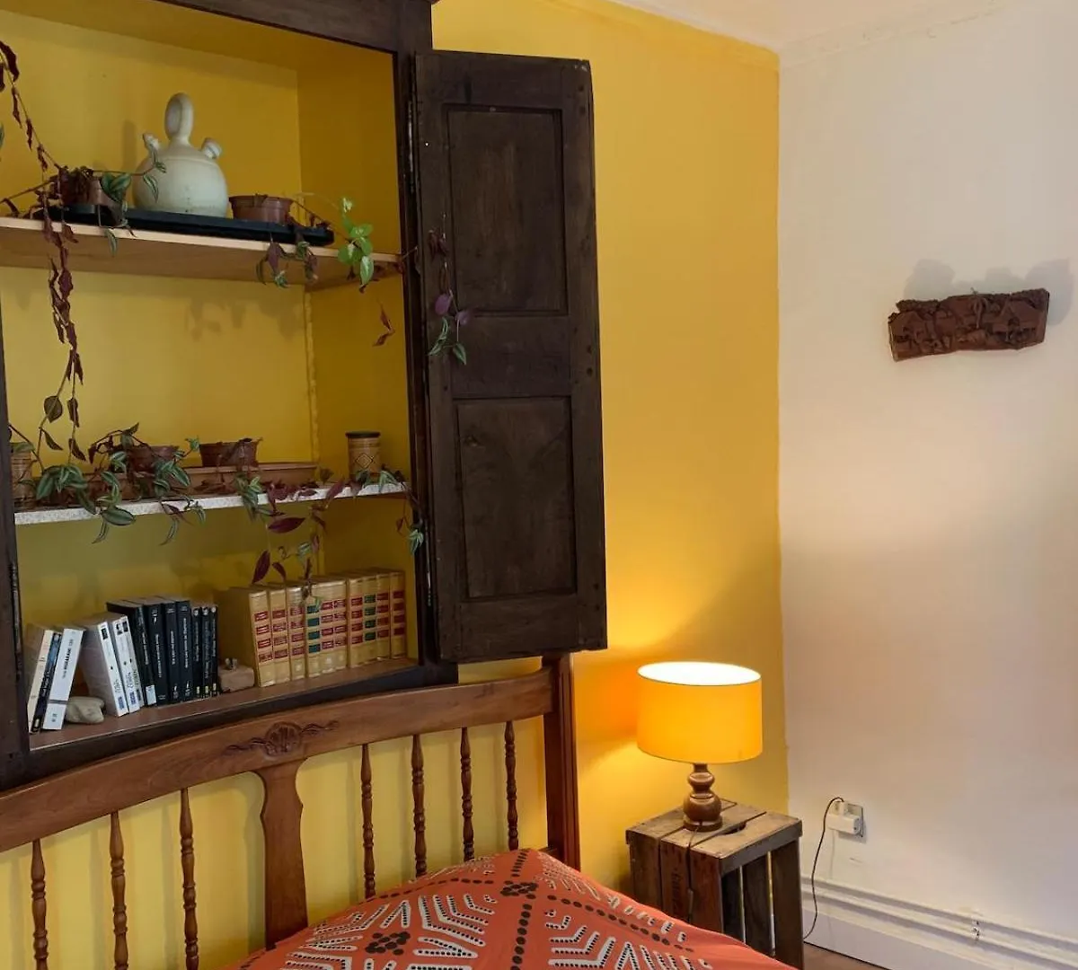 Les Favouilles, Le Gite Pour 15 Personnes Dauphin Apartment