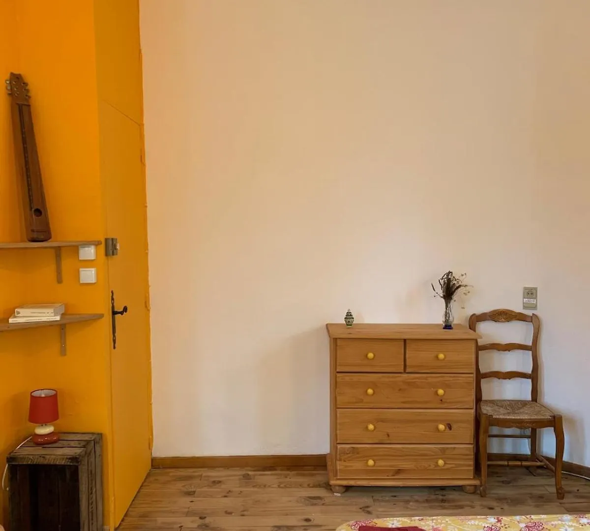 Les Favouilles, Le Gite Pour 15 Personnes Dauphin Apartment