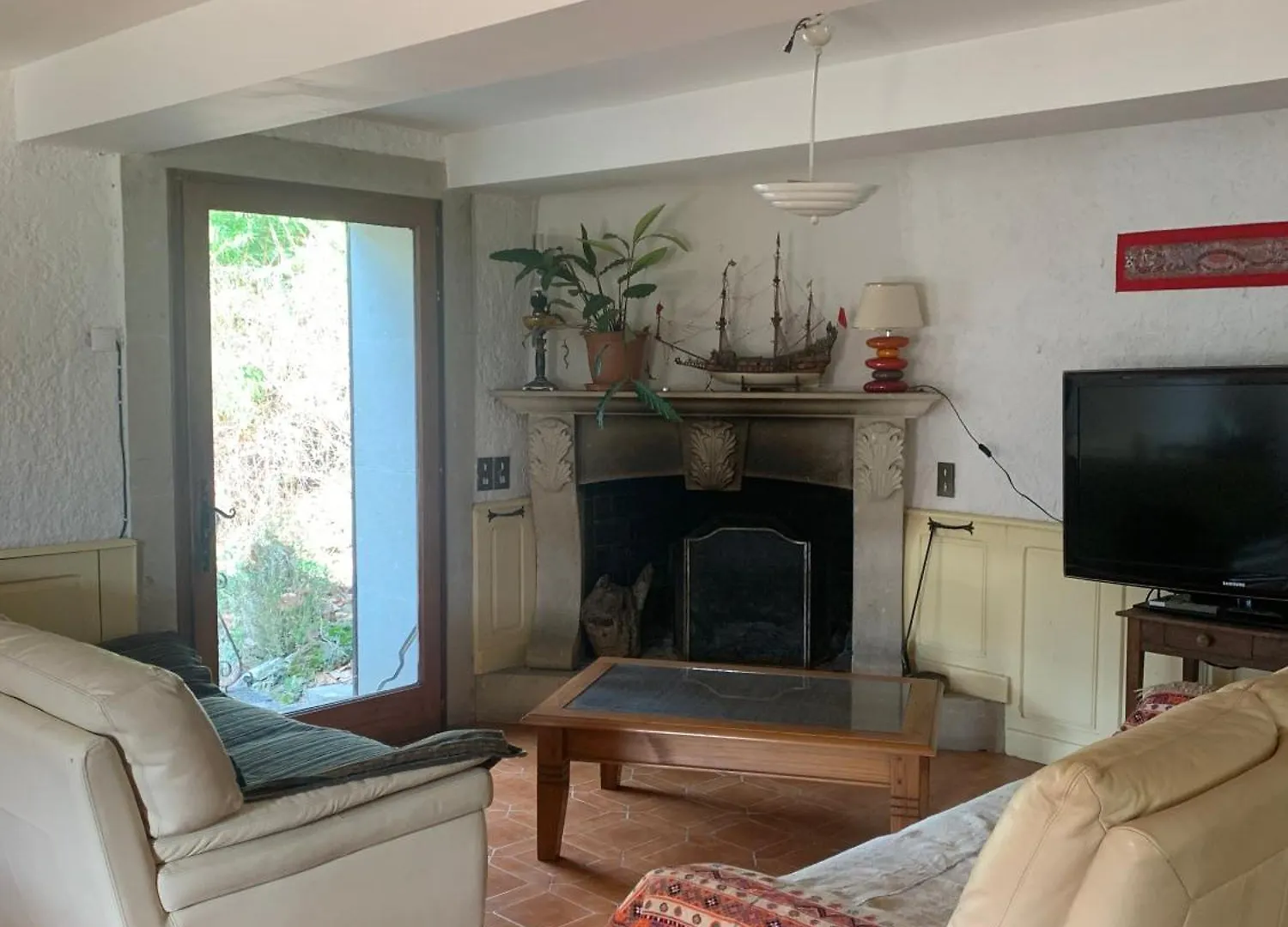Apartment Les Favouilles, Le Gite Pour 15 Personnes Dauphin France
