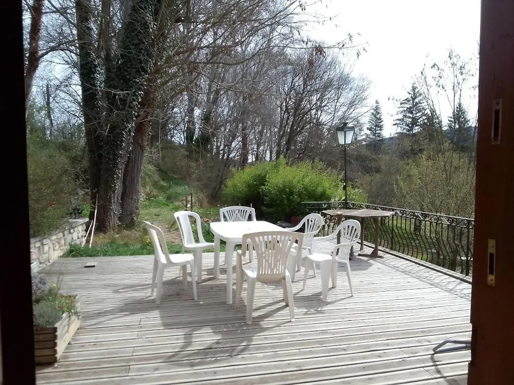 Les Favouilles, Le Gite Pour 15 Personnes Dauphin Apartment