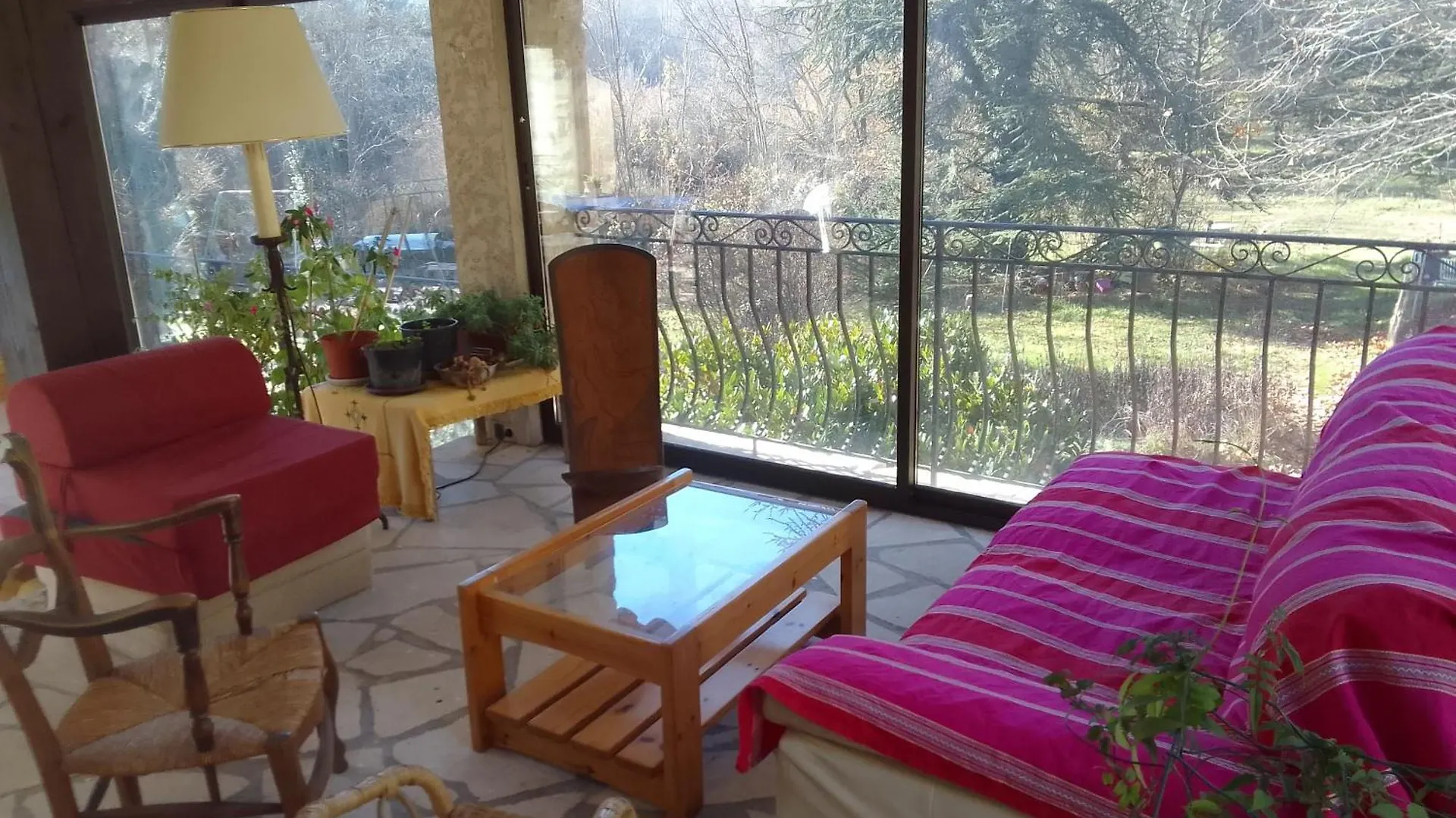 Apartment Les Favouilles, Le Gite Pour 15 Personnes Dauphin